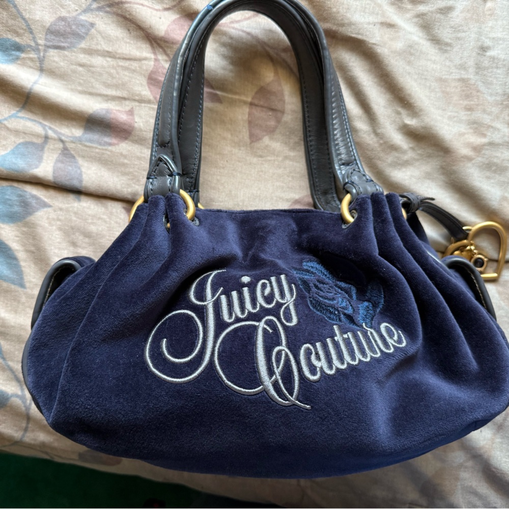 *****SOLD***Y2K Vintage Juicy Couture Navy and Black Women's Bag